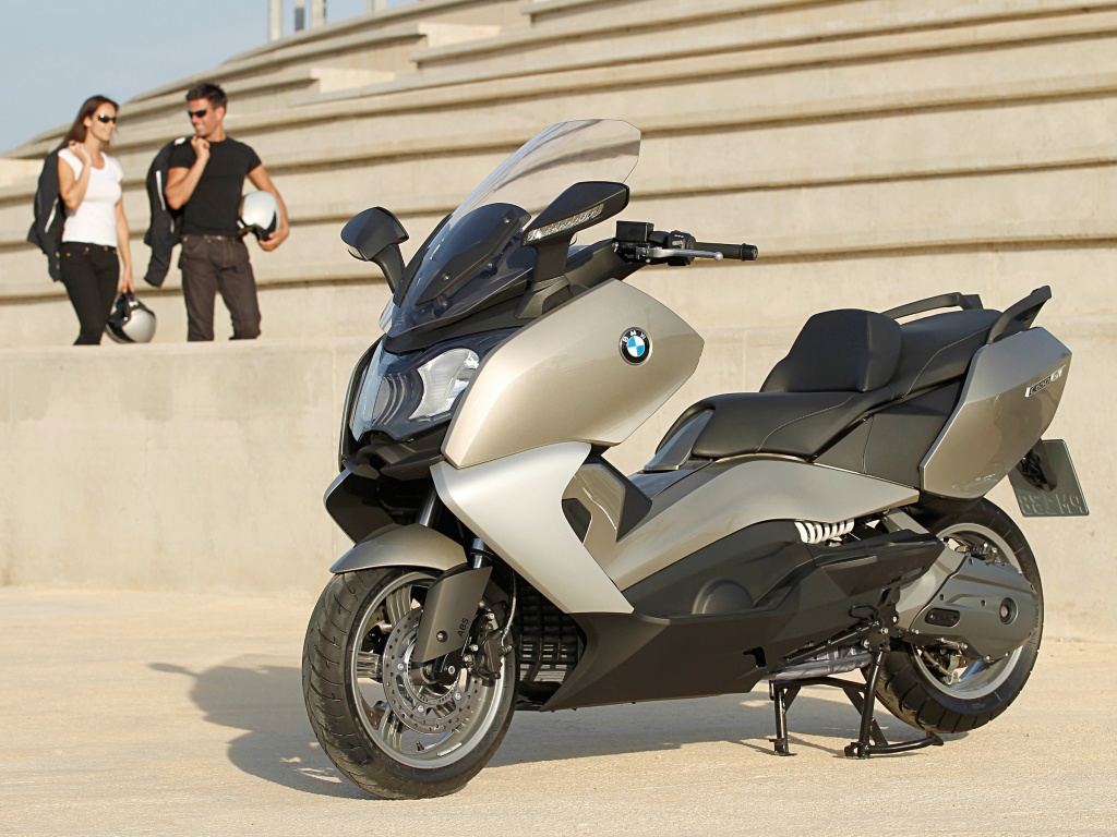 Фото скутера BMW C 650 GT